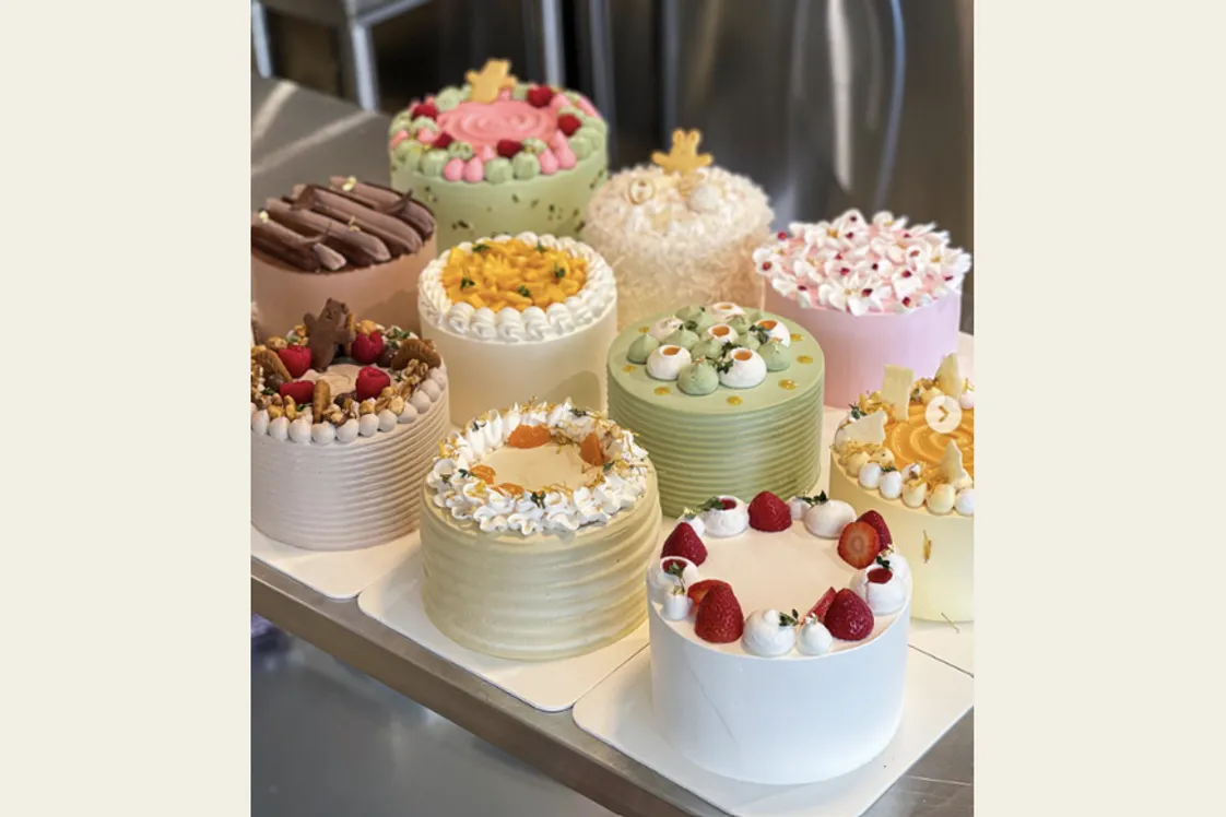 Image of ENZE cafe cake 