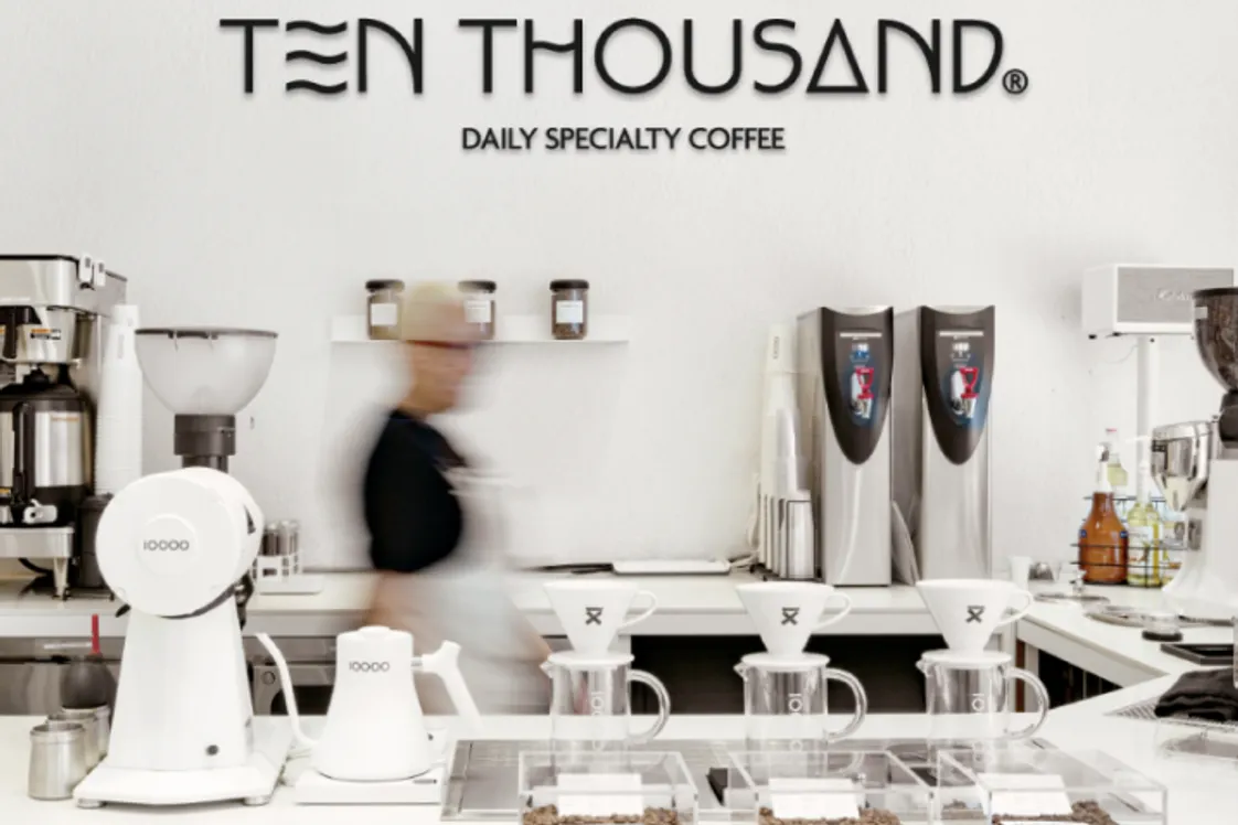Image of the counter top of Ten Thousand Korean Cafe